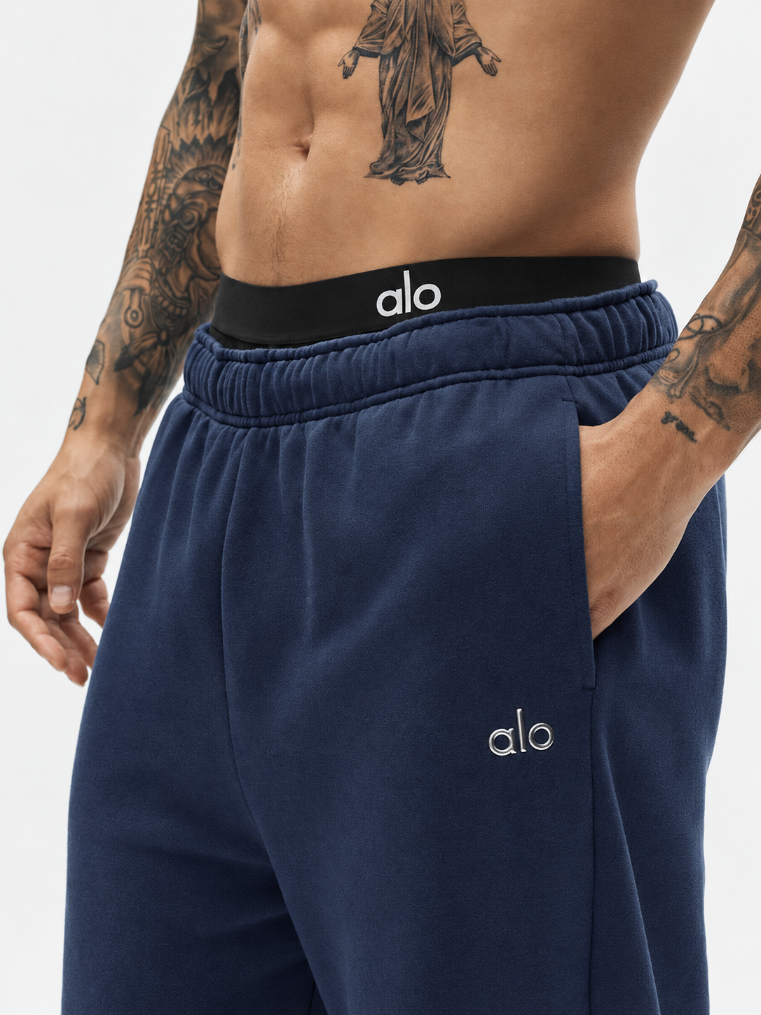 ALO Accolade Straight Leg Sweatpant – Navy