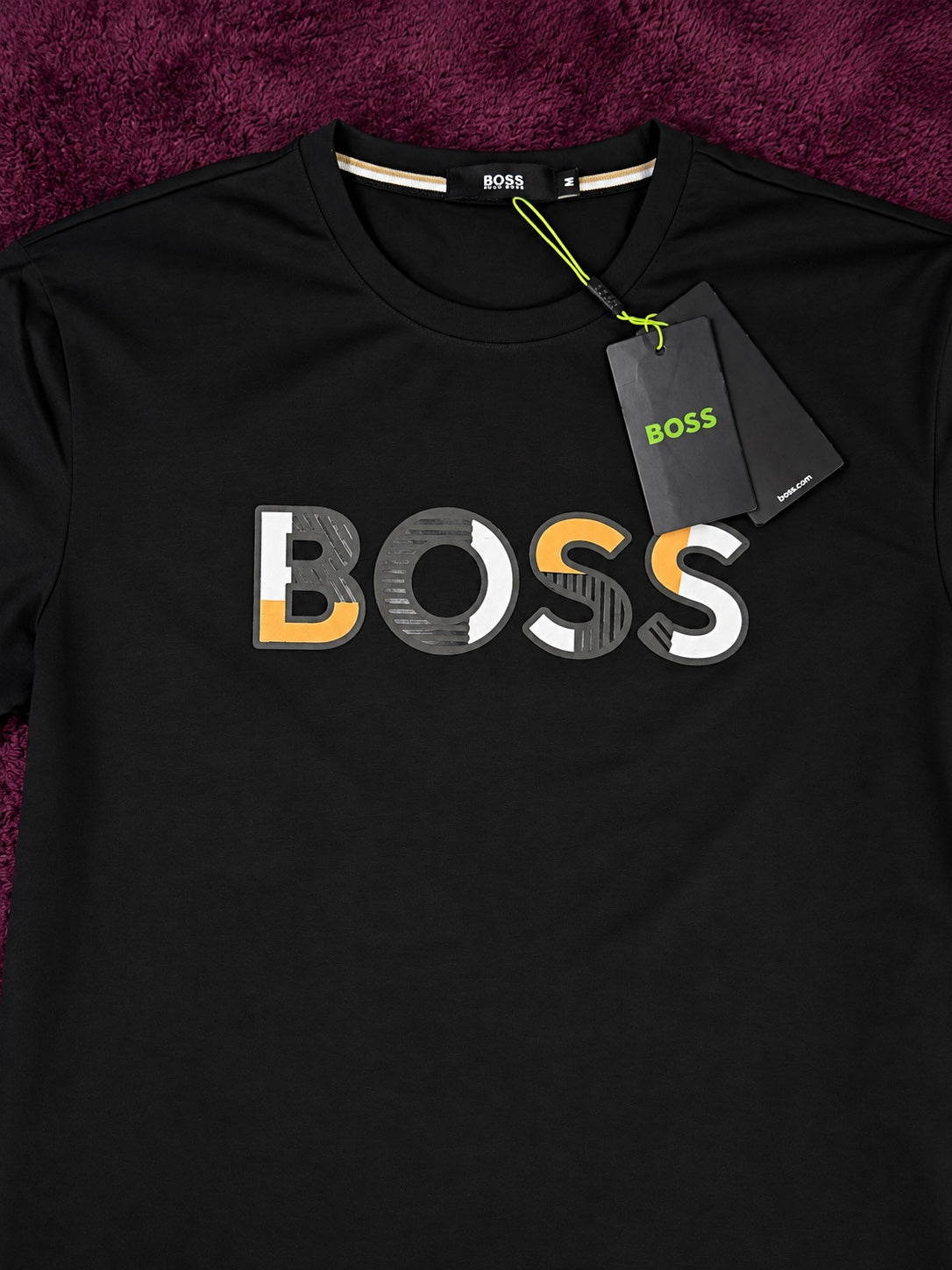 BOSS Negra Logo Gris Blanco Dorado
