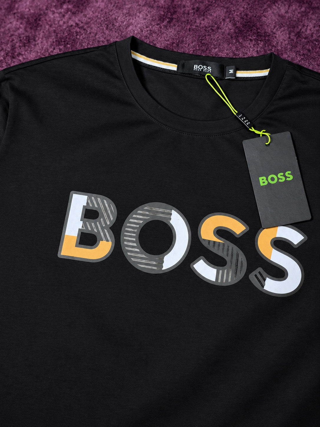 BOSS Negra Logo Gris Blanco Dorado