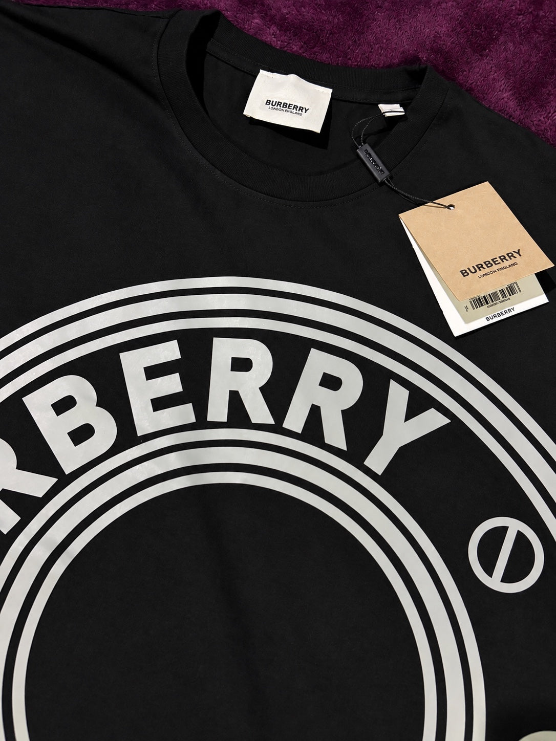 Burberry England Logo Circular Negra